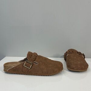 Very G Brown Braided Mule Clogs Size 8.5